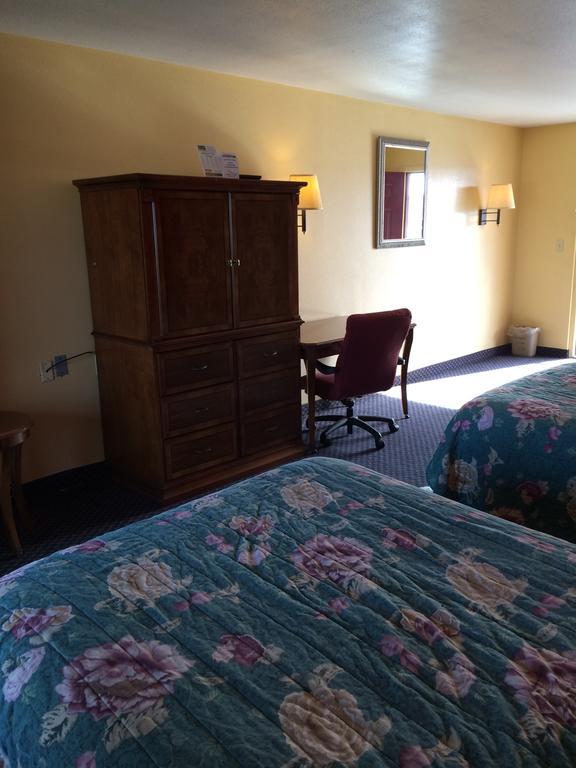 Scottish Inn - ناشفيل الغرفة الصورة